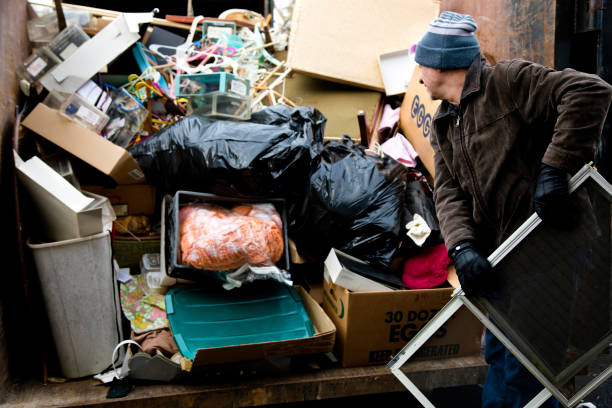 Best Local Junk Hauling  in Dundee, OR