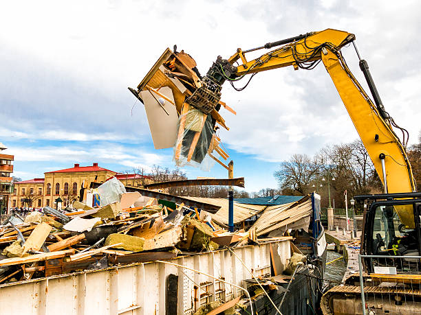 Debris Removal in Dundee, OR